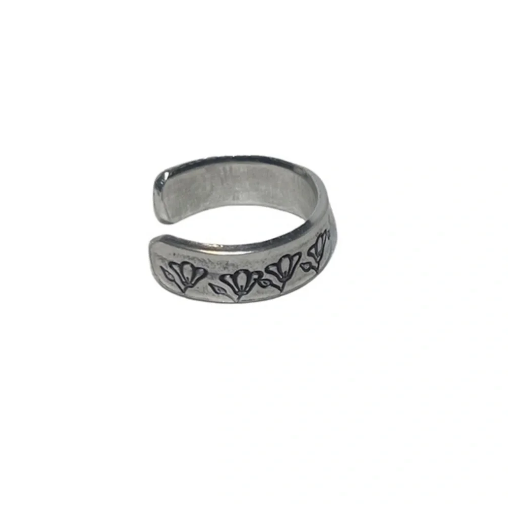 Handmade 7 hand stamped boho floral silver hypoallergenic adjustable cuff ring‎